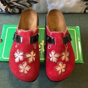 Birkenstock Betula T-Strap Clogs, only worn once or twice